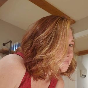 Meet your Posher, Nicole